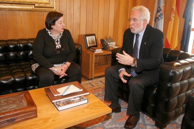 O presidente do Parlamento recibe á nova cónsul xeral de Uruguai en Galicia